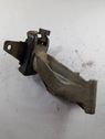 Engine mounting bracket