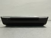 Radio / CD-Player / DVD-Player / Navigation