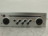 Radio / CD-Player / DVD-Player / Navigation