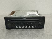 Radio / CD-Player / DVD-Player / Navigation