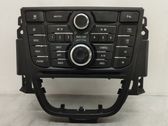 Moldura de la unidad delantera de radio/GPS