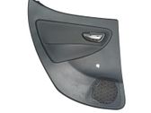 Moldura del tarjetero de la puerta trasera
