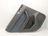 Moldura del tarjetero de la puerta trasera