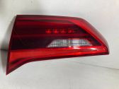 Tailgate rear/tail lights