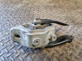 Engine mount bracket
