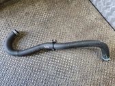 Tuyau de liquide de refroidissement moteur
