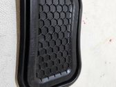 Autres éléments de garniture porte avant