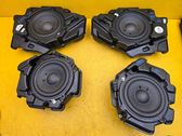 Altavoz de la puerta delantera