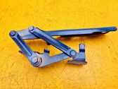Engine bonnet/hood hinges