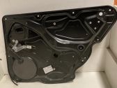 Rear door manual window regulator