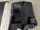 Rear arch fender liner splash guards