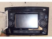Radio / CD-Player / DVD-Player / Navigation