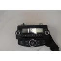 Radio / CD-Player / DVD-Player / Navigation