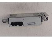 Radio / CD-Player / DVD-Player / Navigation