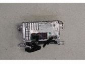 Radio / CD-Player / DVD-Player / Navigation
