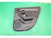 Moldura del tarjetero de la puerta trasera