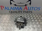 Engine mount bracket