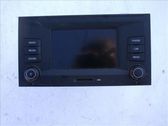 Radio / CD-Player / DVD-Player / Navigation