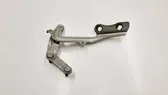 Engine bonnet/hood hinges