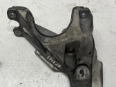 Engine mounting bracket
