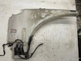 Windshield washer fluid reservoir/tank