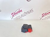 Autres pièces compartiment moteur