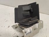 Parcel shelf load cover mount bracket