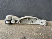 Rear differential/diff mount bracket