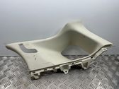 Moldura superior lateral del asiento trasero