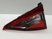 Tailgate rear/tail lights