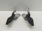 Engine bonnet/hood hinges