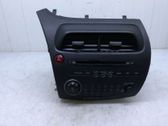 Radio / CD-Player / DVD-Player / Navigation