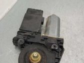 Motor del regulador de la ventanilla de la puerta delantera
