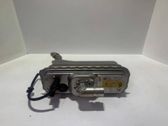 Hybrid/electric vehicle battery fan