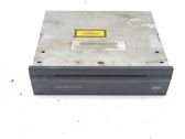 Radio / CD-Player / DVD-Player / Navigation