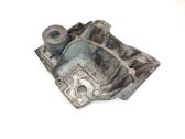 Engine mounting bracket