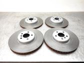 Bremsscheiben und Bremssättel eingestellt