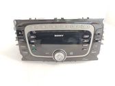 Radio / CD-Player / DVD-Player / Navigation