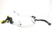 Tuyau de liquide de refroidissement moteur