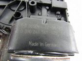 Motor y varillaje del limpiaparabrisas delantero