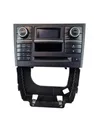 Radio / CD-Player / DVD-Player / Navigation