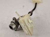 Master brake cylinder