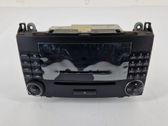 Radio / CD-Player / DVD-Player / Navigation