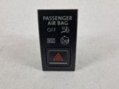 Botón interruptor de luz de peligro