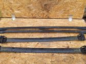 Roof transverse bars on the "horns"