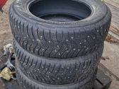 R17 winter/snow tires with studs