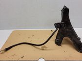 Engine mounting bracket