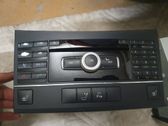 Radio / CD-Player / DVD-Player / Navigation