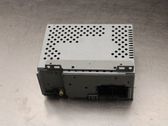 Radio / CD-Player / DVD-Player / Navigation