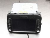 Radio / CD-Player / DVD-Player / Navigation